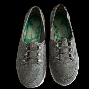 SKECHERS Relaxed Fit Women's Empire Sweet Scene Memory Foam Gray Size/10